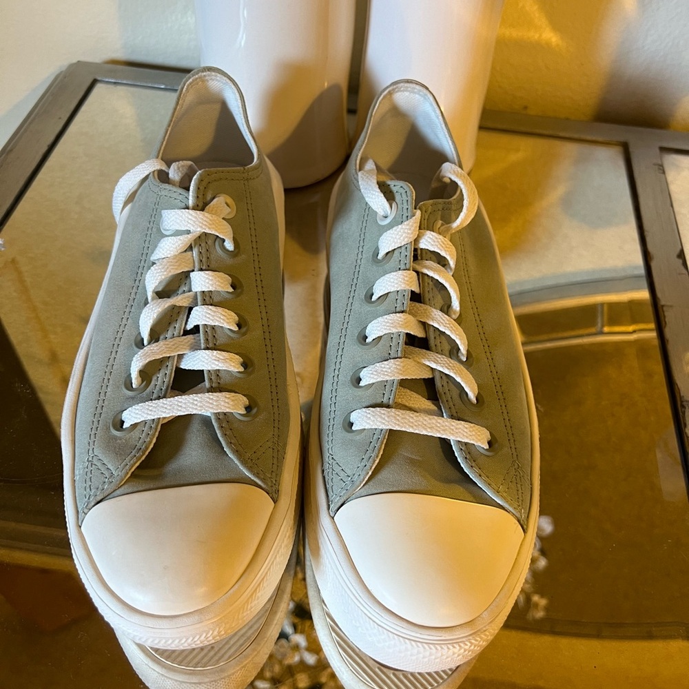 Converse shoes
